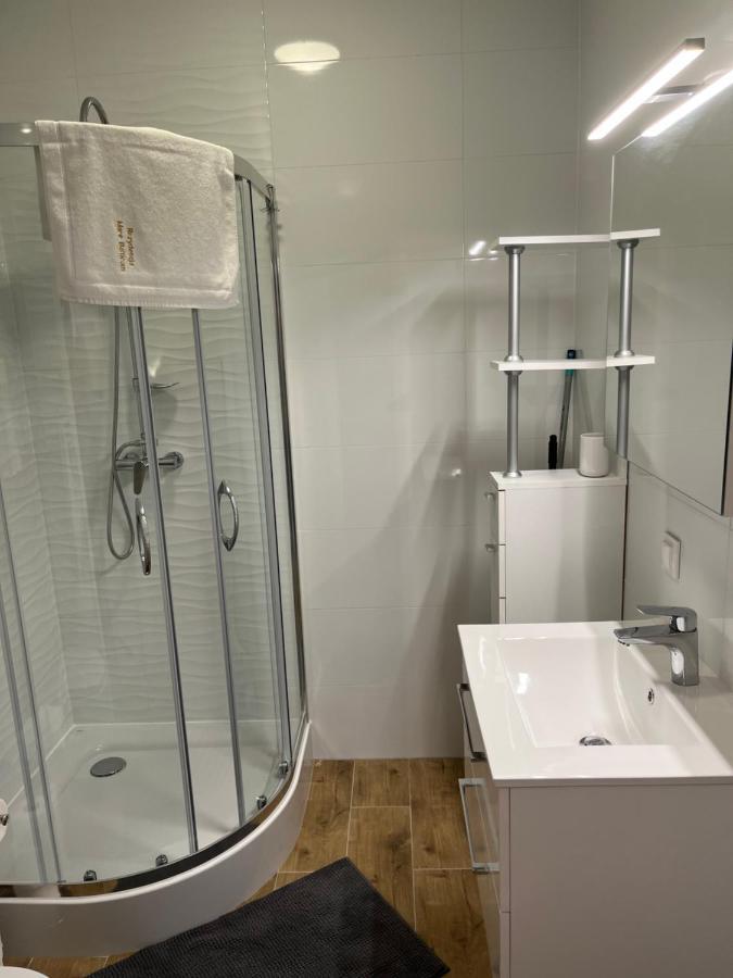 Baltic Vip Nowe Apartamenty Blisko Plazy 里沃 外观 照片