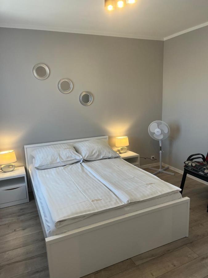 Baltic Vip Nowe Apartamenty Blisko Plazy 里沃 外观 照片