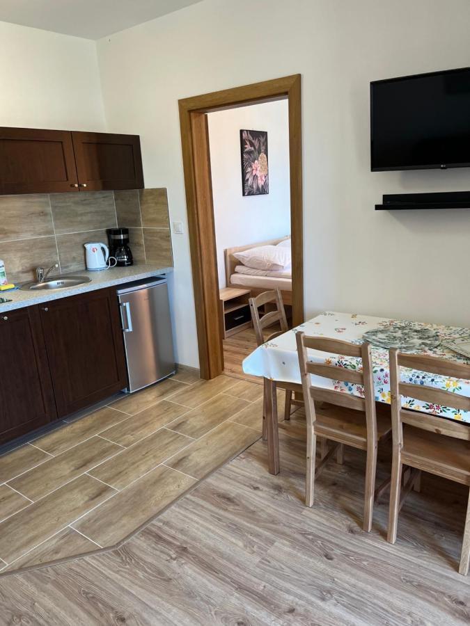 Baltic Vip Nowe Apartamenty Blisko Plazy 里沃 外观 照片