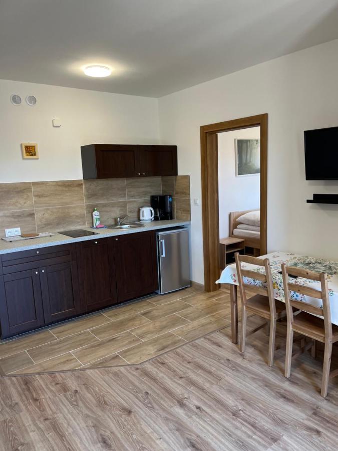 Baltic Vip Nowe Apartamenty Blisko Plazy 里沃 外观 照片