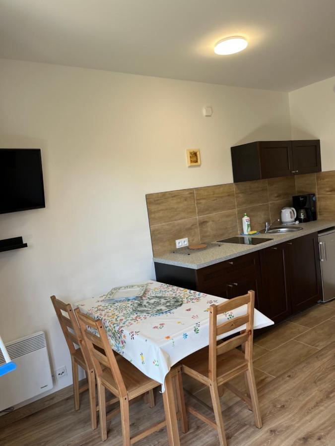 Baltic Vip Nowe Apartamenty Blisko Plazy 里沃 外观 照片