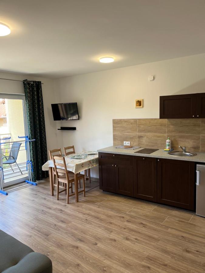 Baltic Vip Nowe Apartamenty Blisko Plazy 里沃 外观 照片