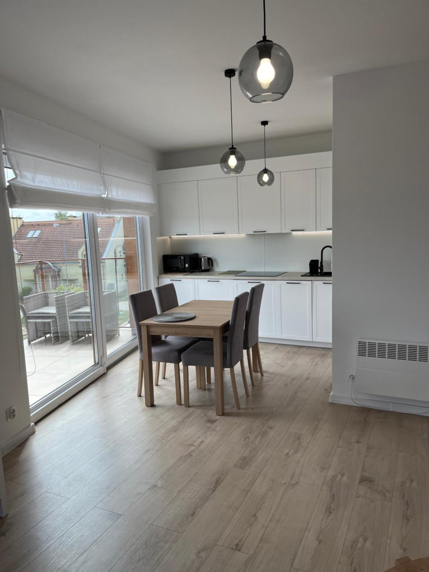 Baltic Vip Nowe Apartamenty Blisko Plazy 里沃 外观 照片